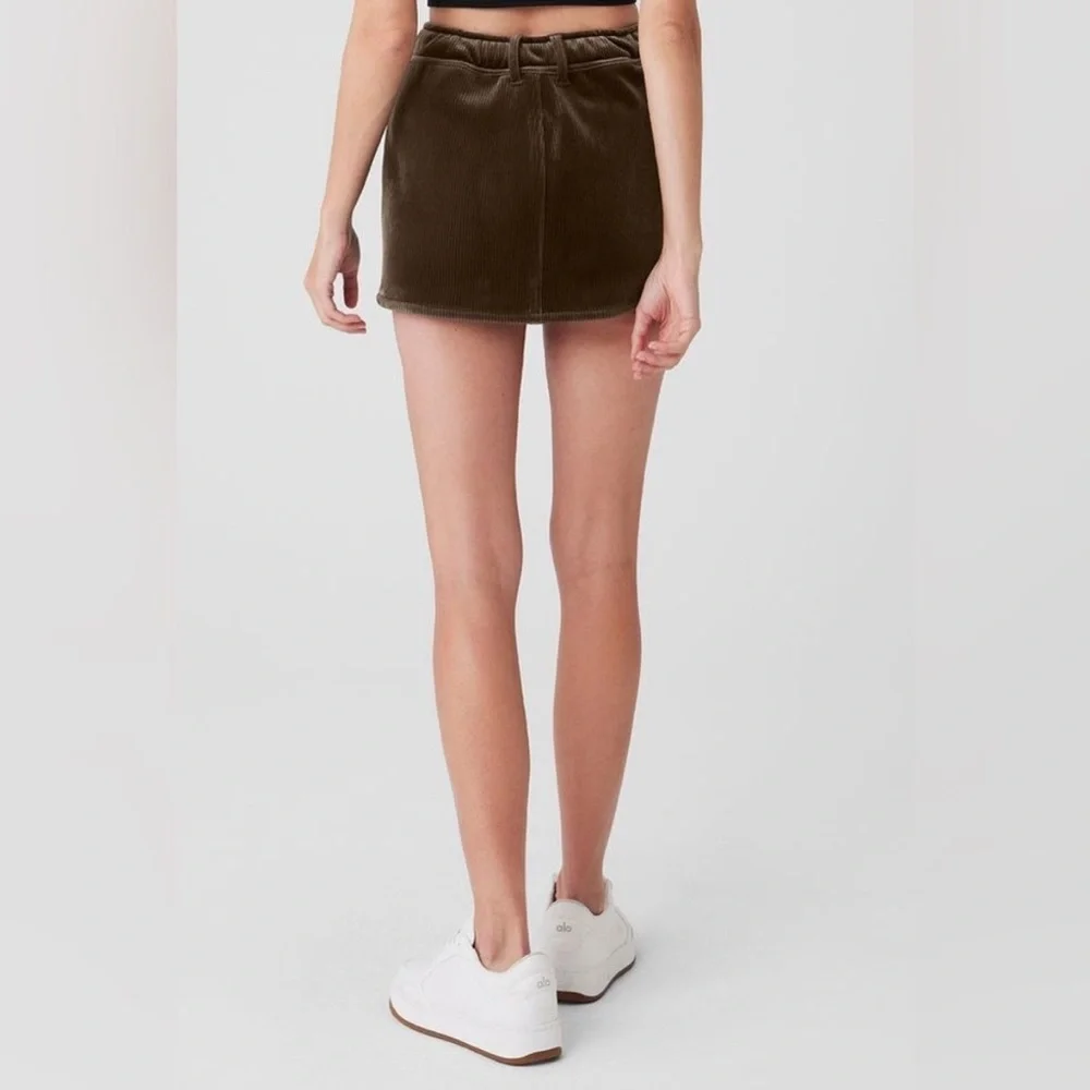 Alo Velour Baller Mini Skirt, Macchiato, Size Large